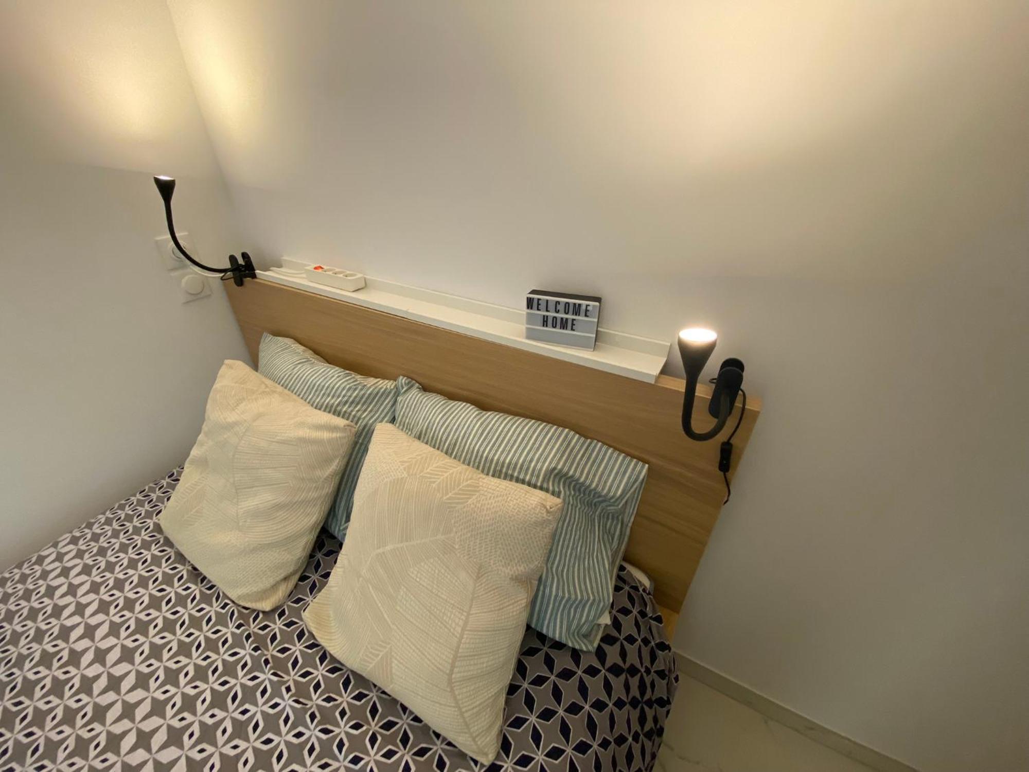 Appartement Face Mer Et Port Santa Lucia Climatise Et Wifi Saint-Raphael (Var) Exterior foto