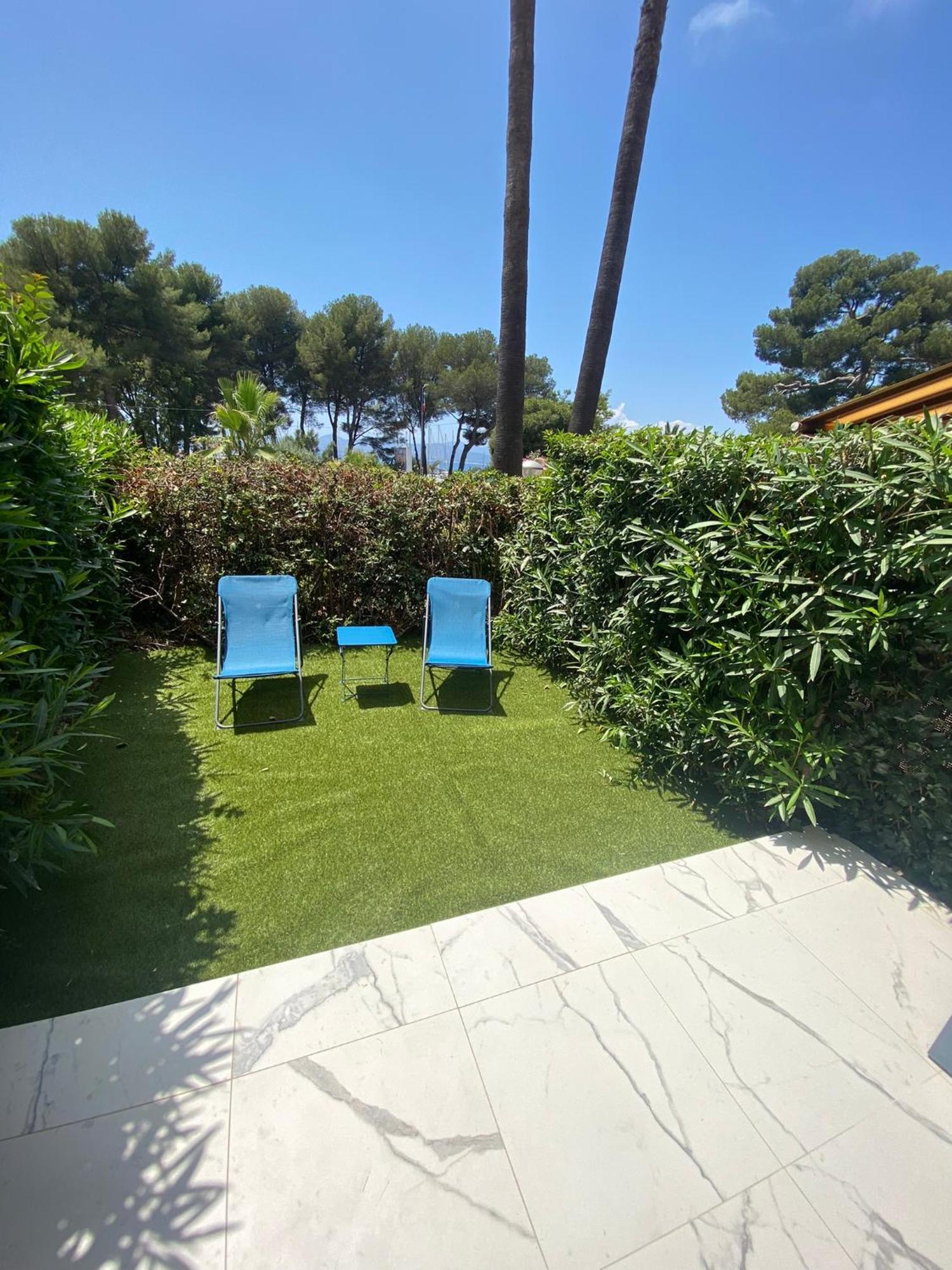 Appartement Face Mer Et Port Santa Lucia Climatise Et Wifi Saint-Raphael (Var) Exterior foto
